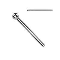 Buigbare neuspiercing van zilverkleurig titanium voor individueel comfort